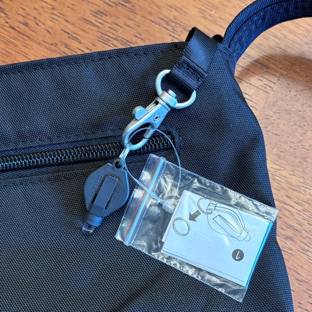 Travelon Anti-Theft Classic Mini Shoulder Bag - Picture 11 of 16